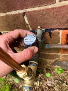 How to Turn Hot Water System On & Off | Australian Hot Water